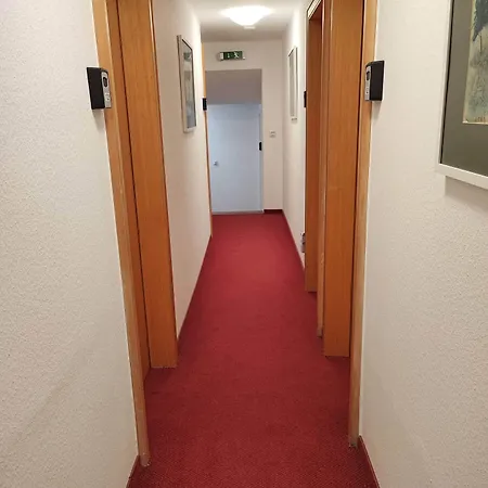 In Guest - Single With Shared Bathroom And Kitchen Pensionat Forbach